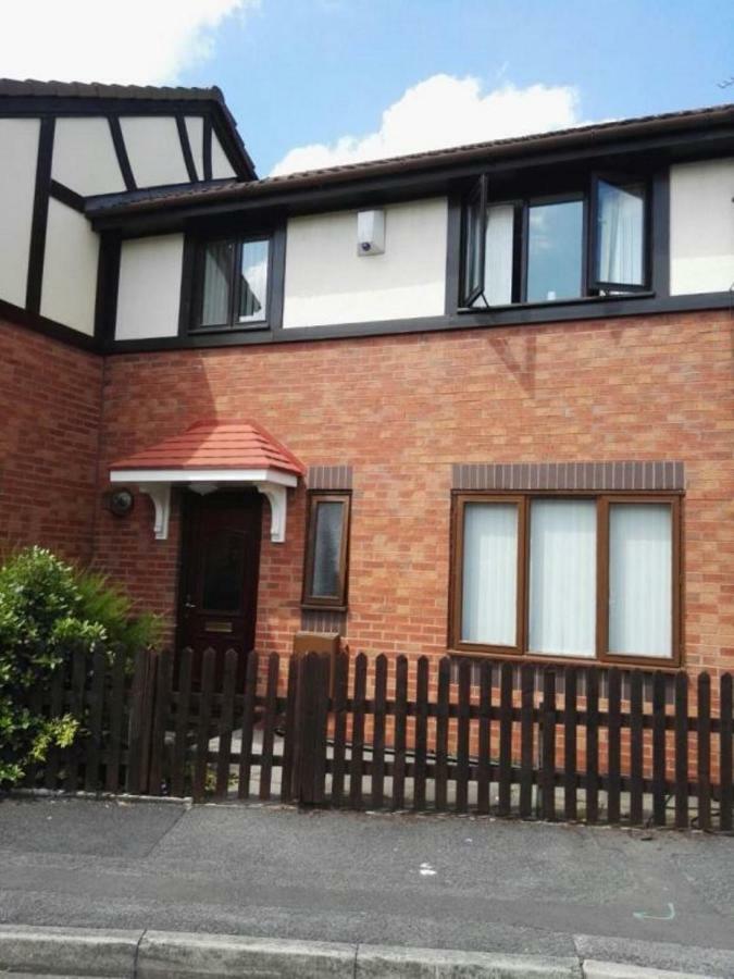 Richflo Holiday Rentals Manchester Exterior photo