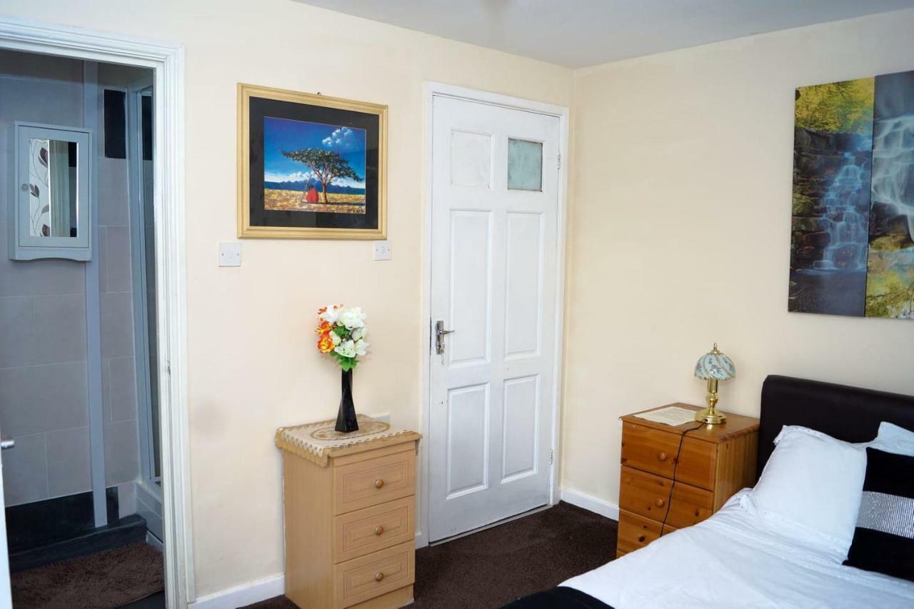 Richflo Holiday Rentals Manchester Exterior photo